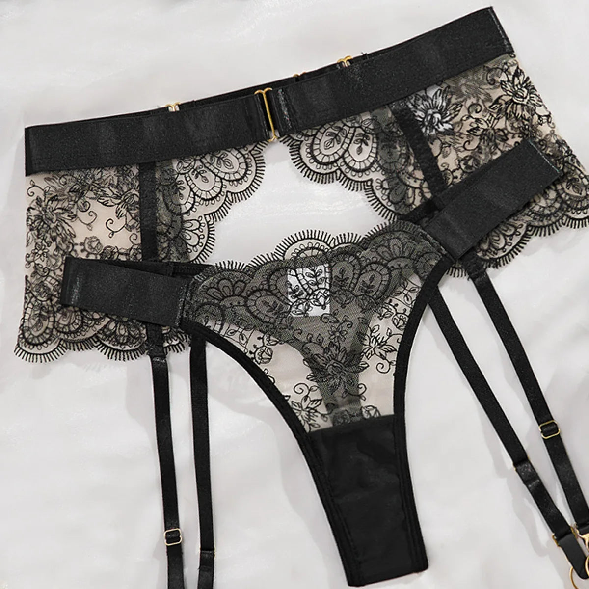 Set Lingerie Nera con Ricamo Floreale